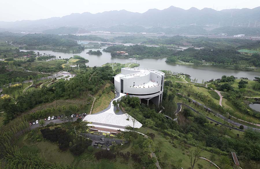 The Planning Exhibition Center of Liangjiang Collaborative Innovation Zone: A Fusion of Nature and Architecture